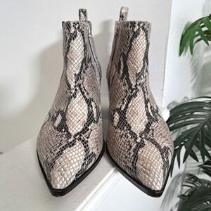 Paolo Snakeskin Ankle Boots - Black and Cream